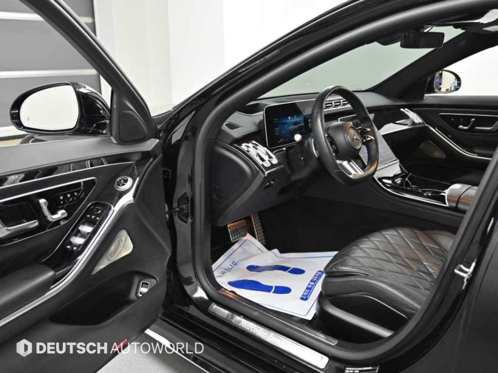 Mercedes-Benz S-Class — photo 11