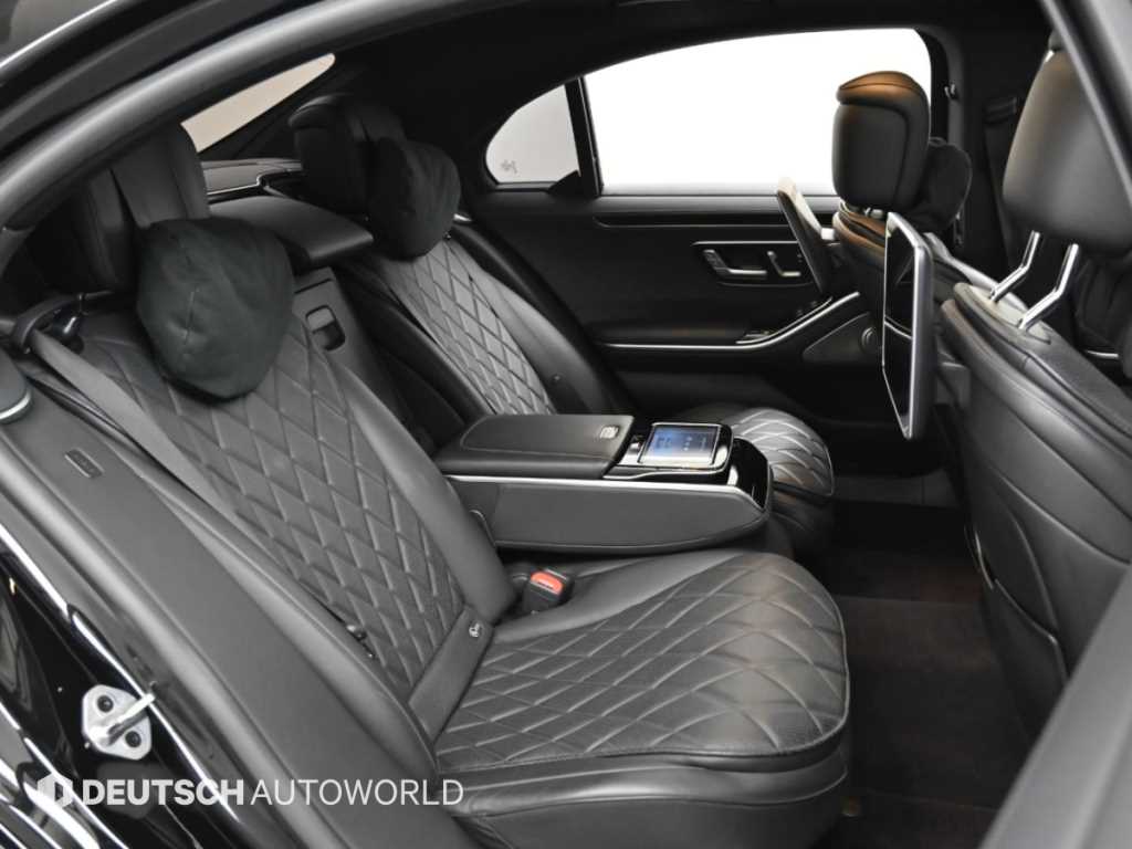 Mercedes-Benz S-Class — photo 12