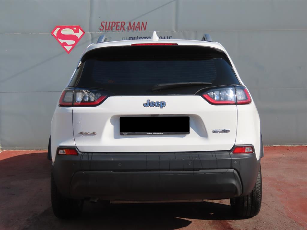 Jeep Cherokee — photo 04