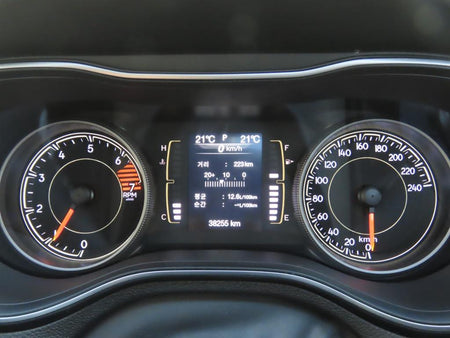 Jeep Cherokee — photo 09