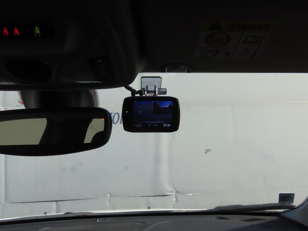 Jeep Cherokee — photo 19