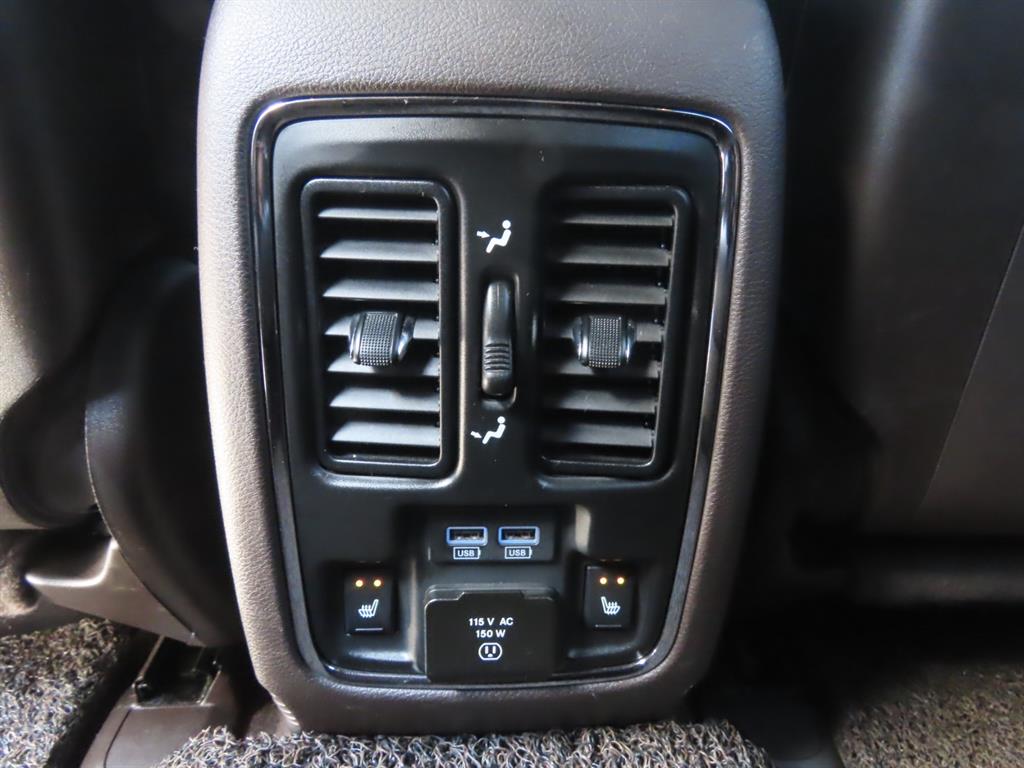 Jeep Cherokee — photo 10