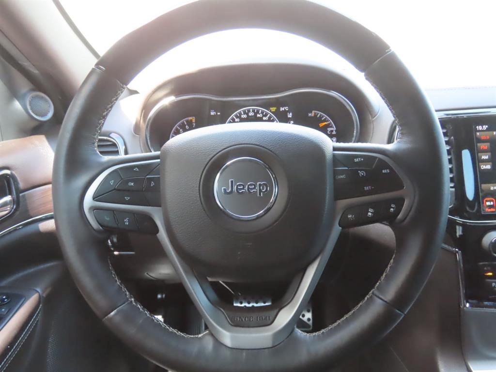 Jeep Cherokee — photo 14