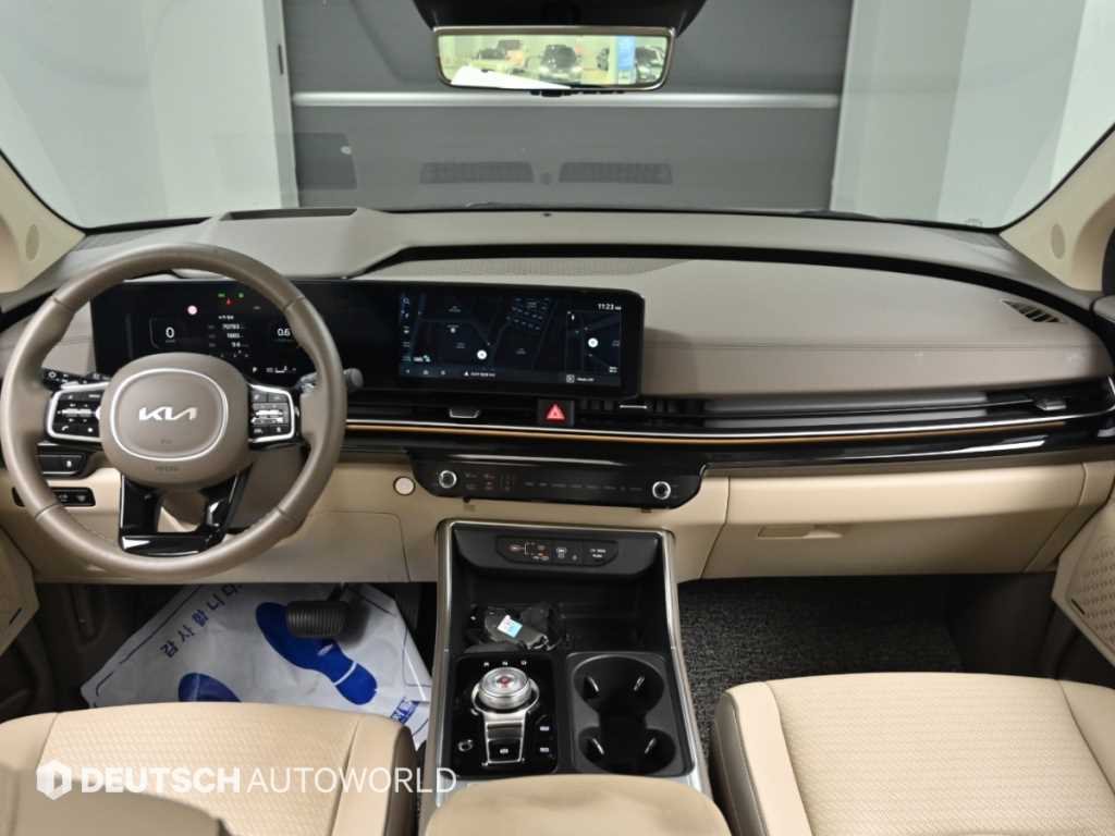 Kia Carnival — photo 07