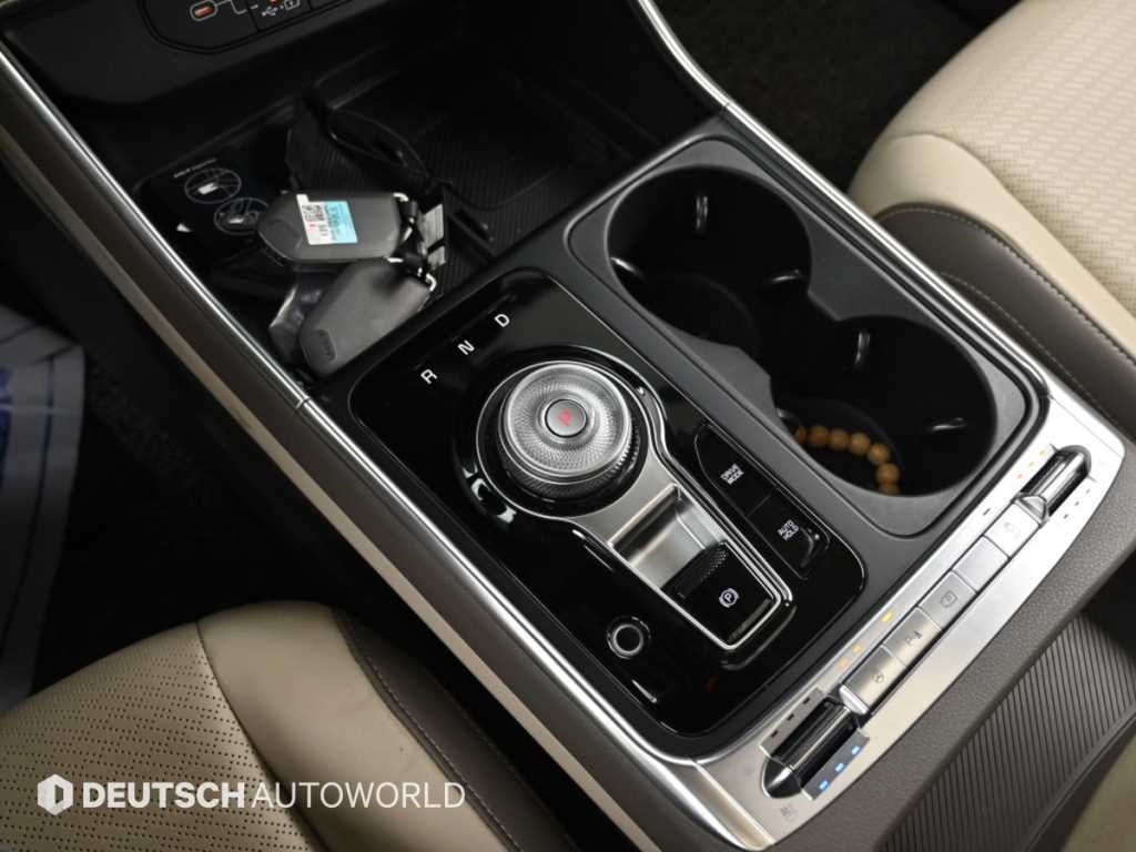 Kia Carnival — photo 09
