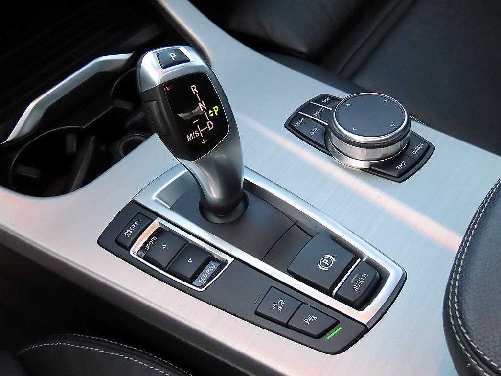 BMW X4 — photo 11