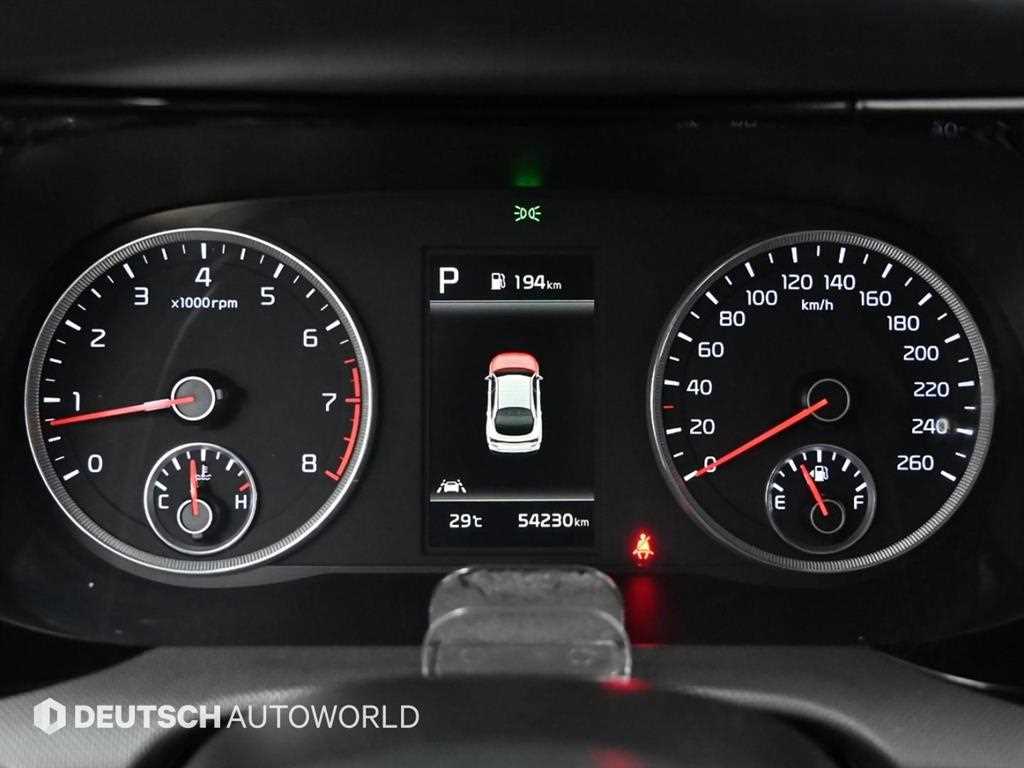 Kia K5 — photo 08