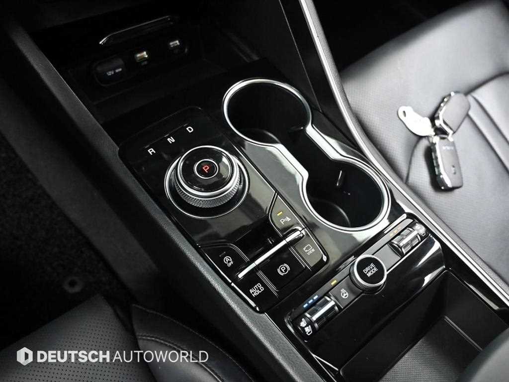 Kia K5 — photo 09
