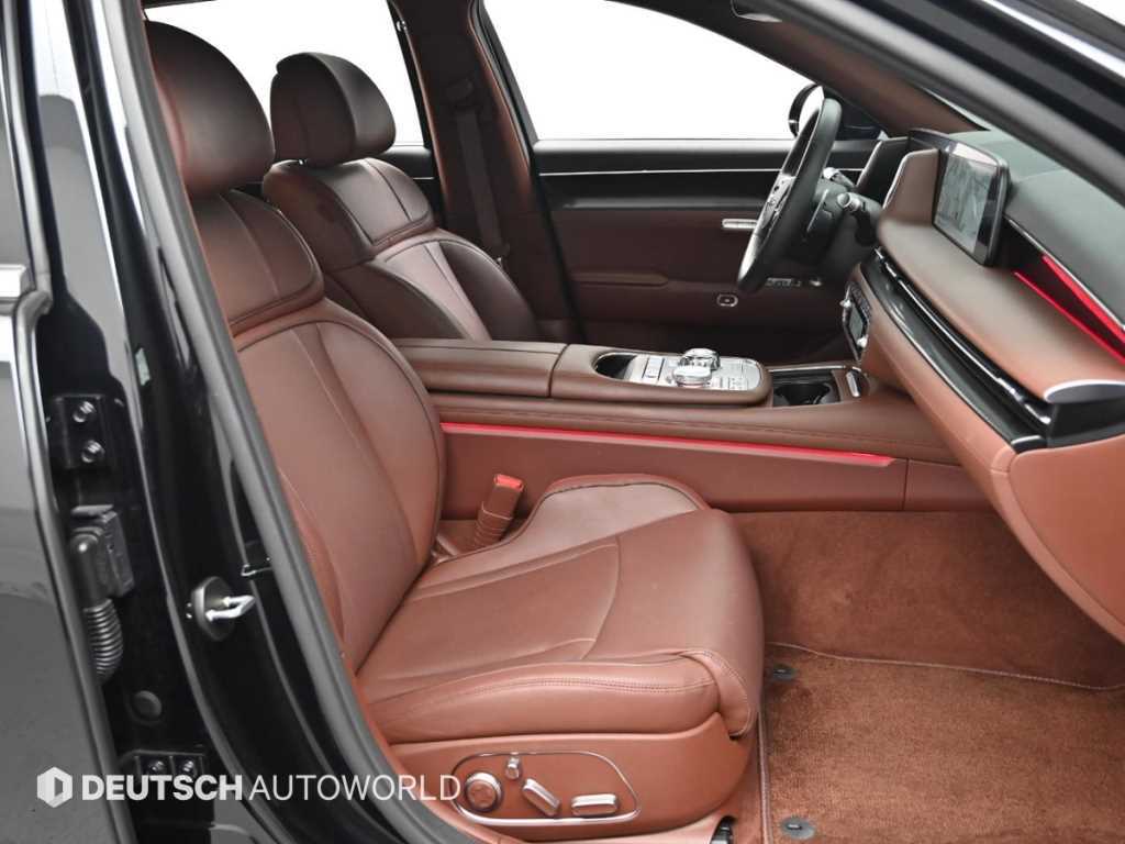 Genesis G90 — photo 10