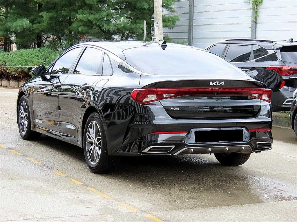 Kia K5 — photo 03