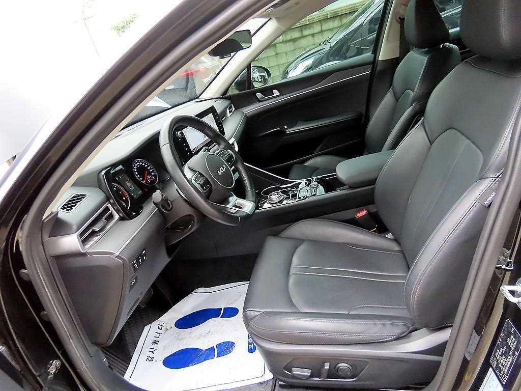 Kia K5 — photo 05