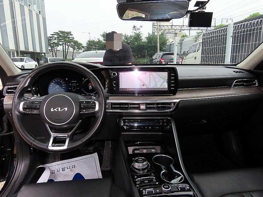 Kia K5 — photo 06