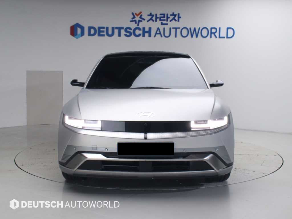 Hyundai Ioniq5 — photo 03