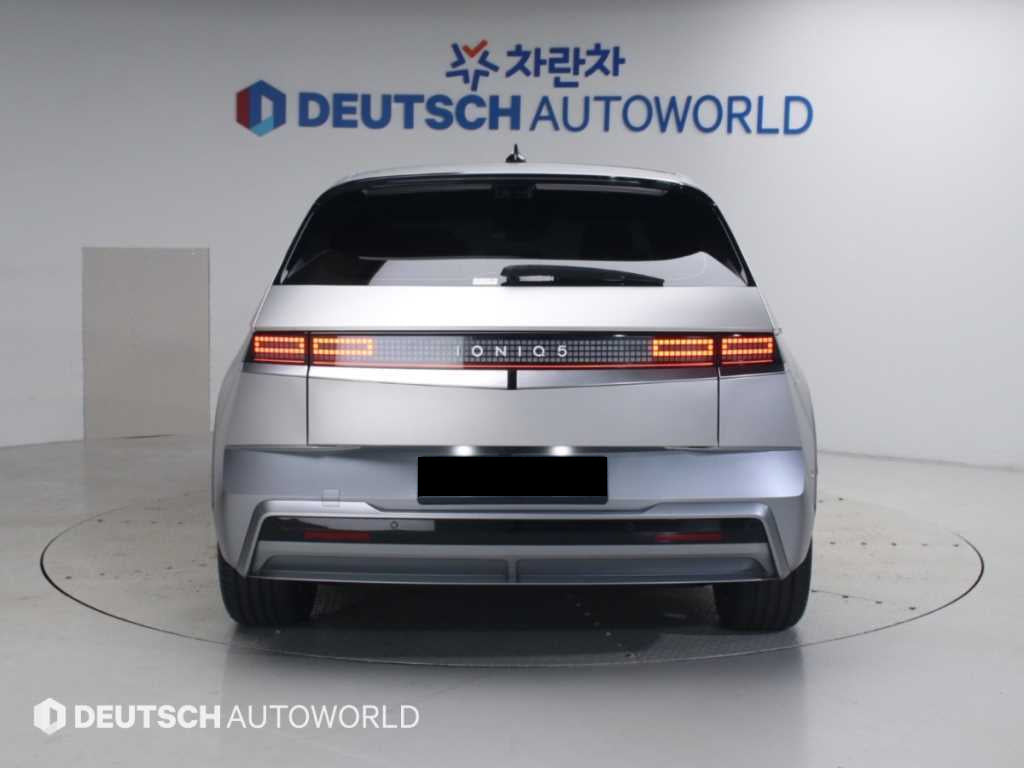 Hyundai Ioniq5 — photo 04