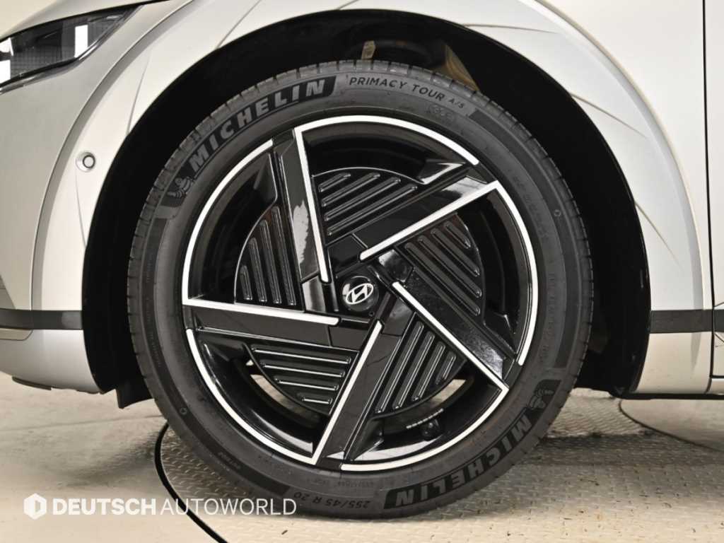 Hyundai Ioniq5 — photo 05