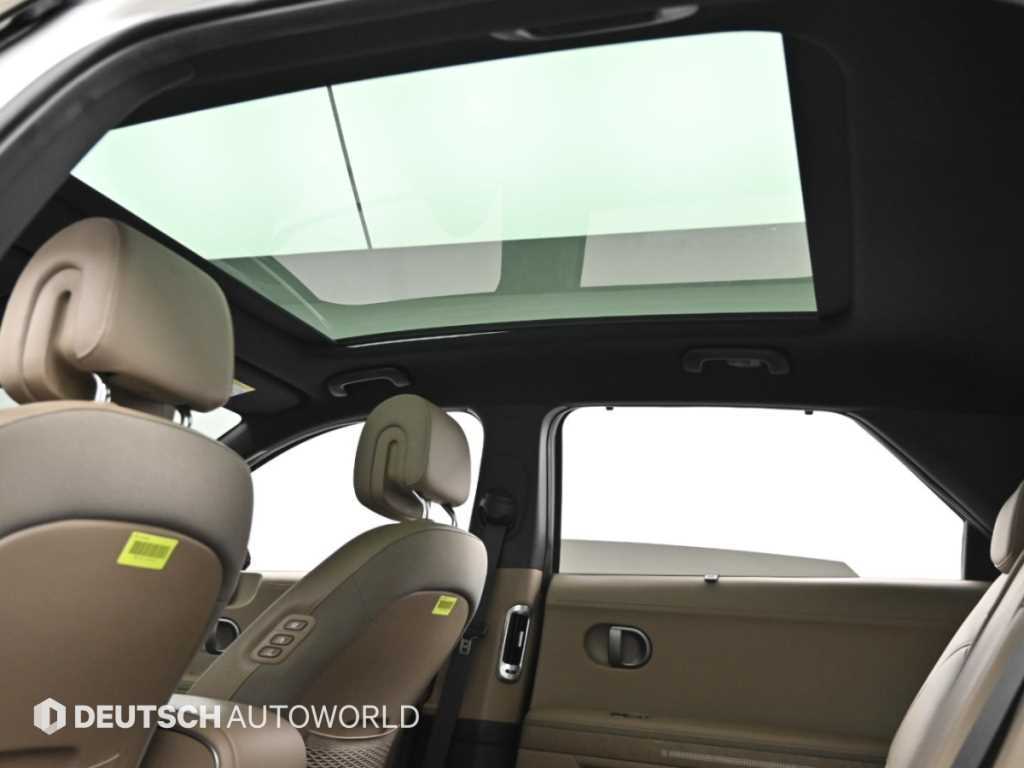 Hyundai Ioniq5 — photo 18