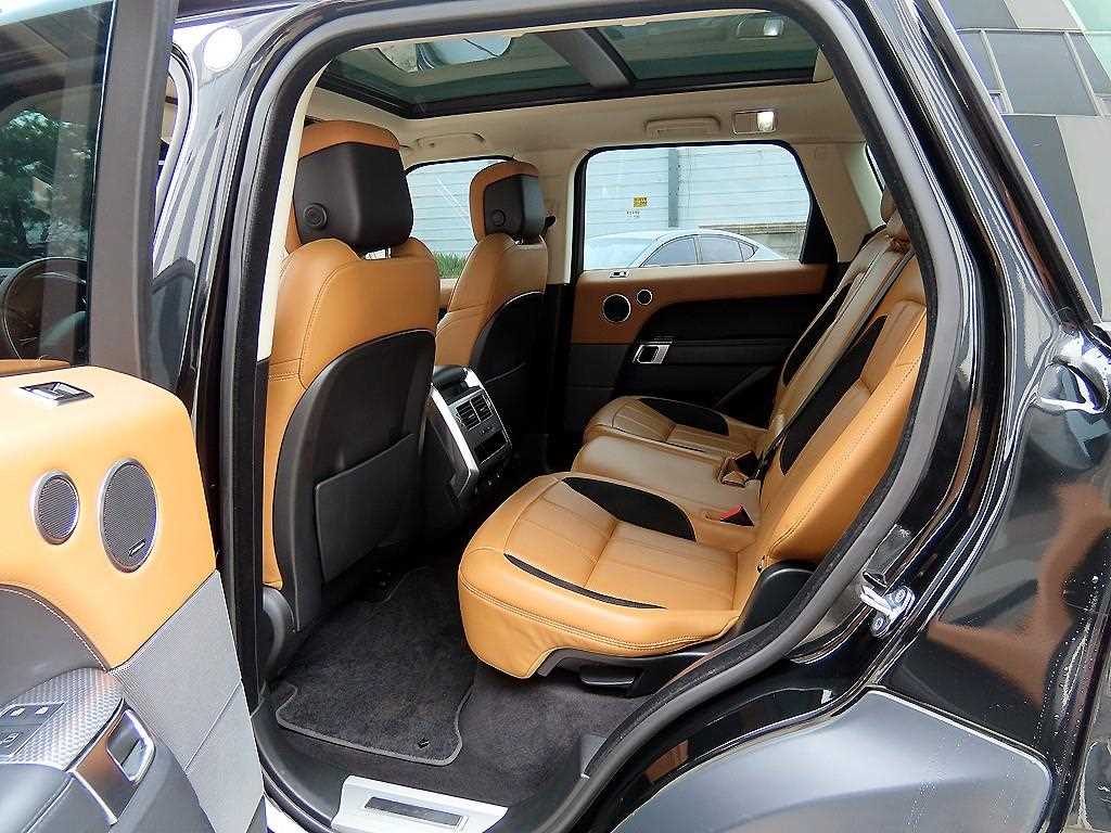 Land Rover Range Rover Sport — photo 06