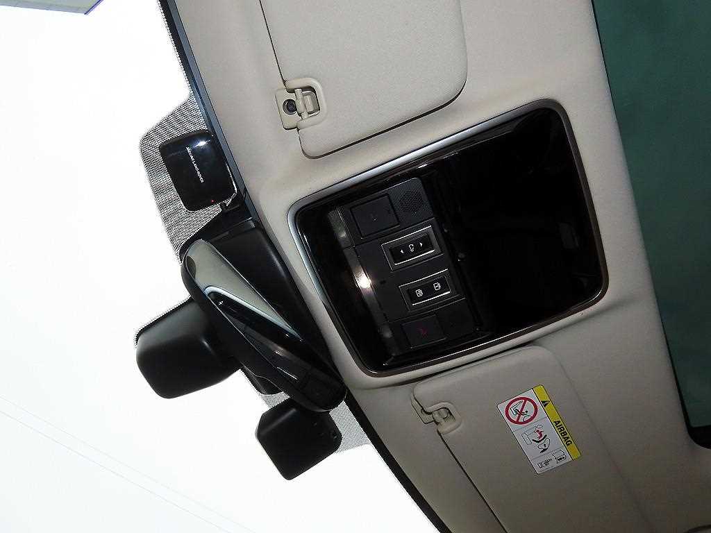 Land Rover Range Rover Sport — photo 14