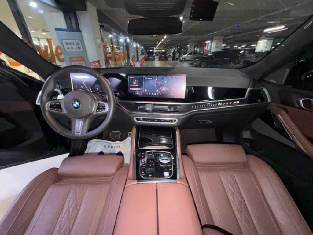 BMW X6 — photo 06