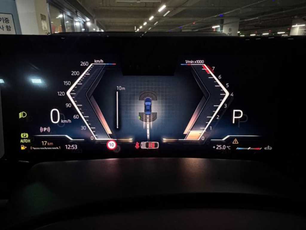 BMW X6 — photo 16