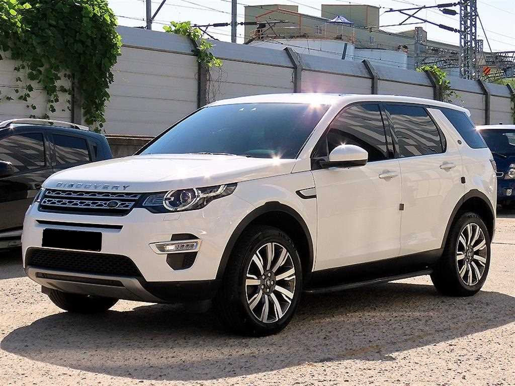 Land Rover Discovery Sport — photo 02