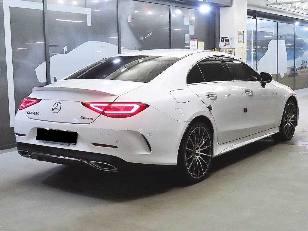 Mercedes-Benz CLS-Class — photo 04