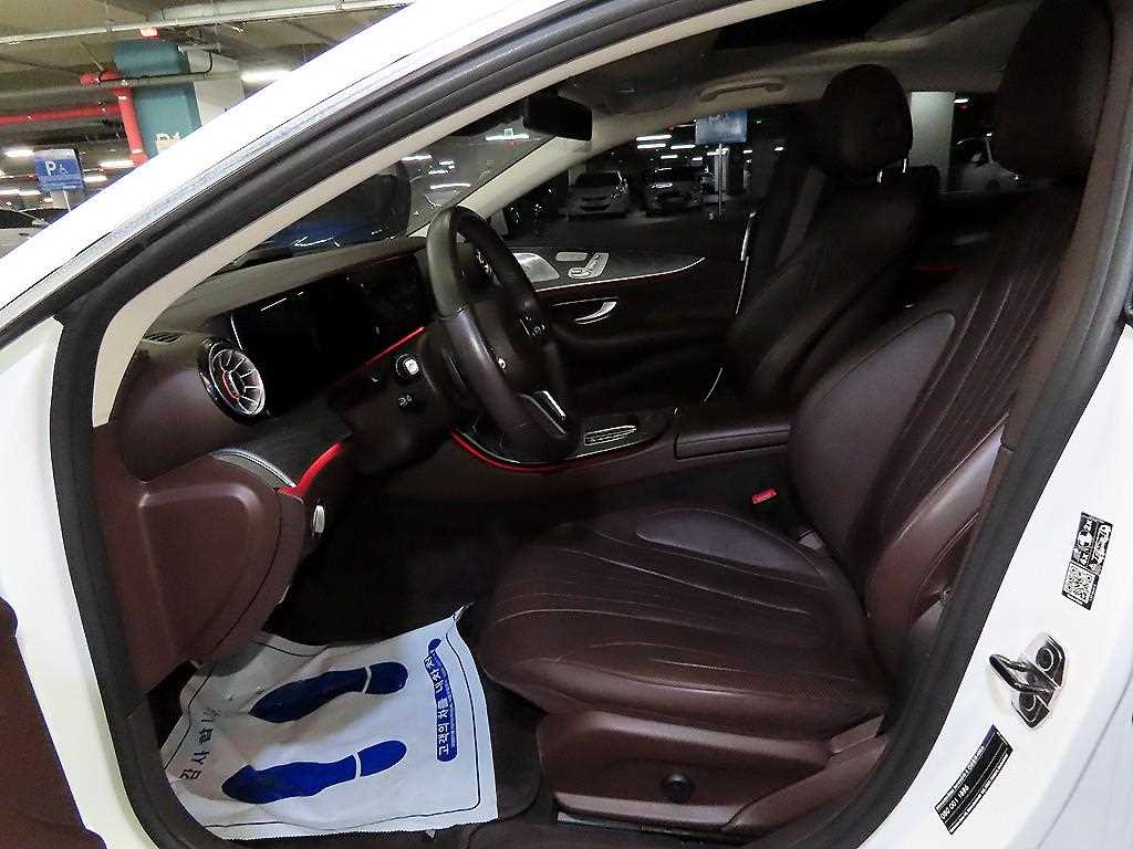 Mercedes-Benz CLS-Class — photo 06