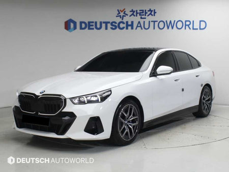 BMW 5-Series — photo 01