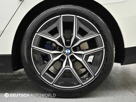 BMW 5-Series — photo 05