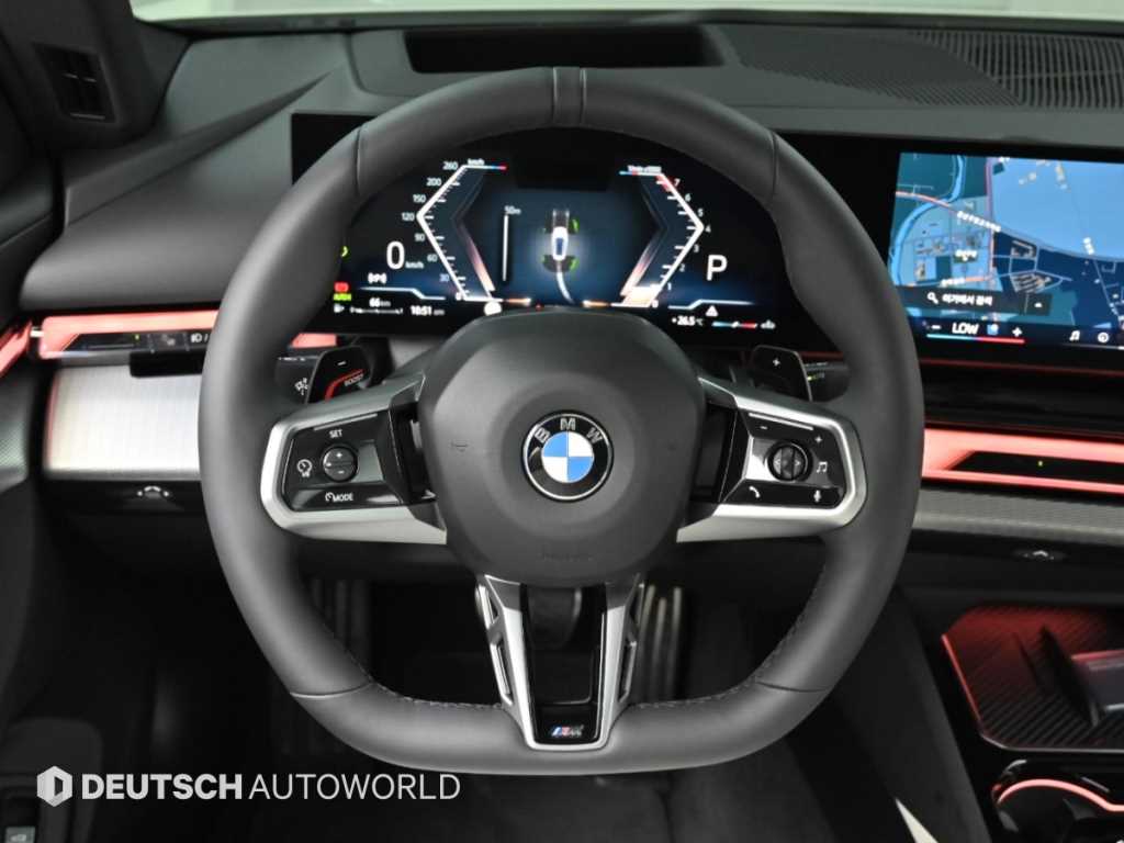 BMW 5-Series — photo 13