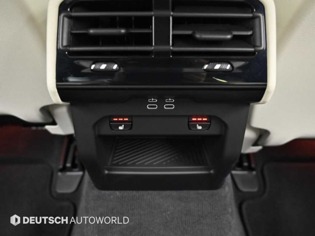 BMW 5-Series — photo 16