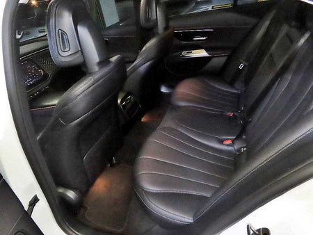 Mercedes-Benz E-Class — photo 07
