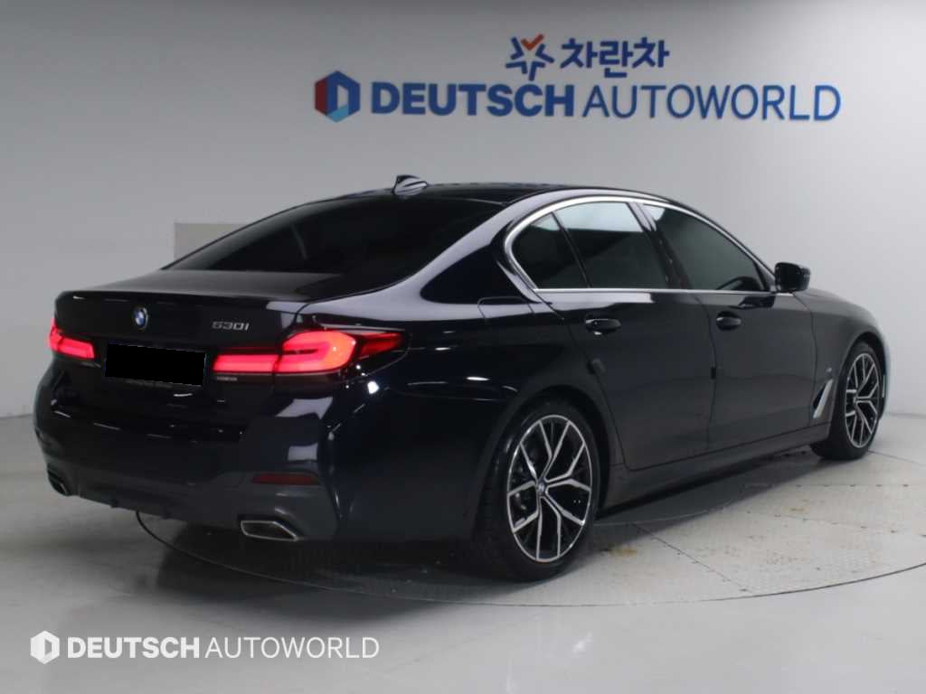 BMW 5-Series — photo 02