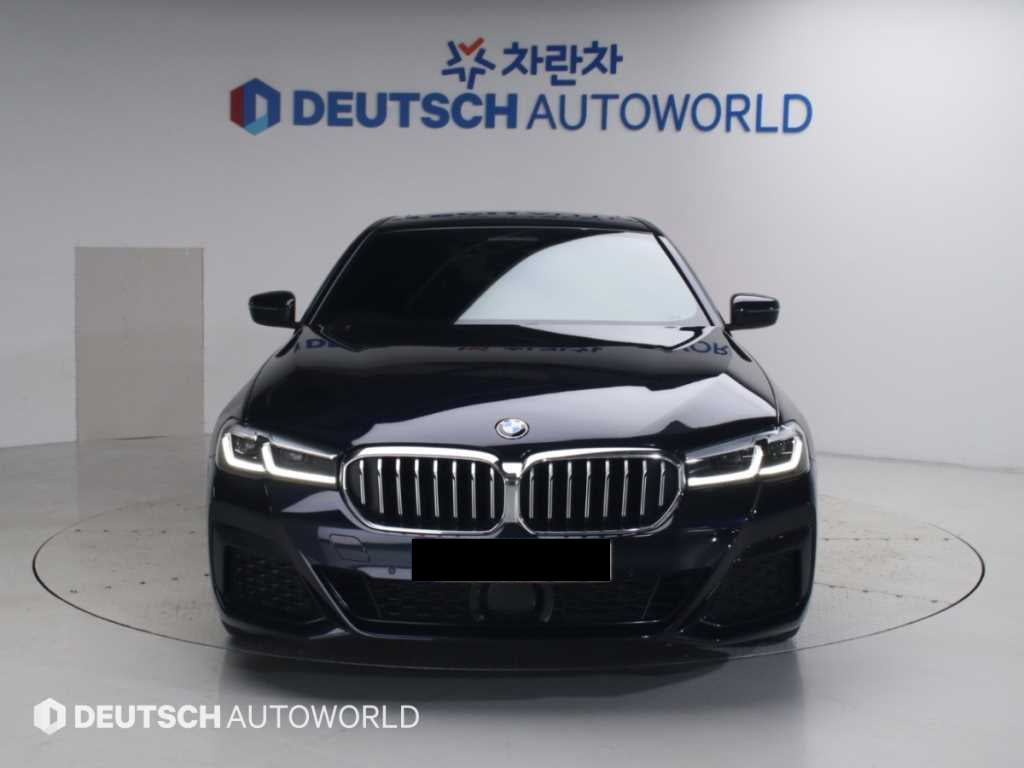 BMW 5-Series — photo 03