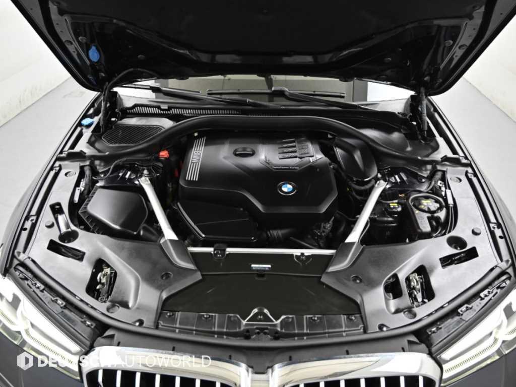 BMW 5-Series — photo 06