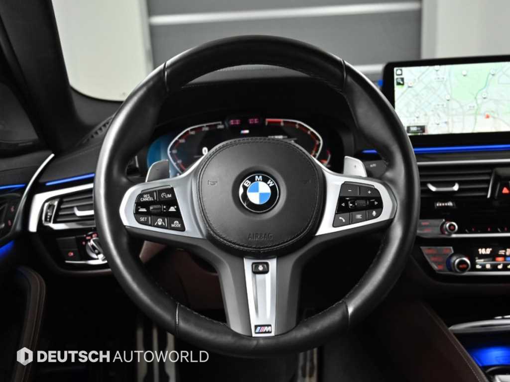 BMW 5-Series — photo 13