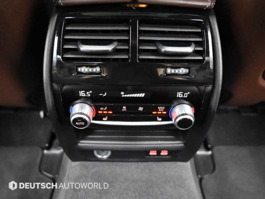 BMW 5-Series — photo 16