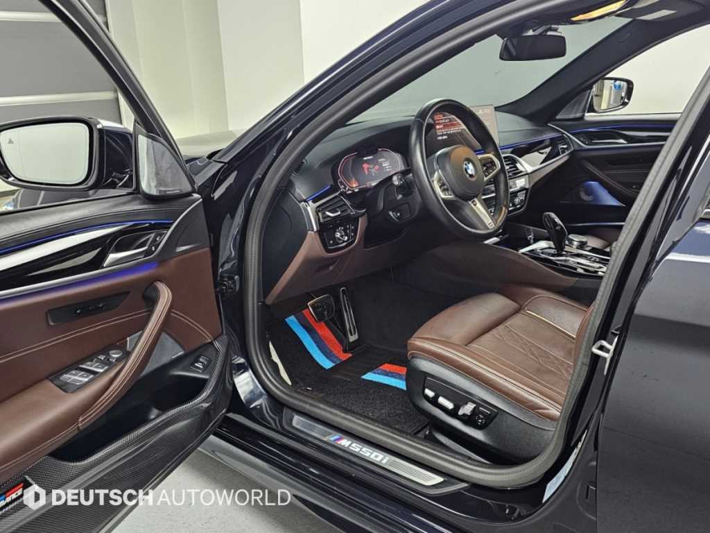 BMW 5-Series — photo 11