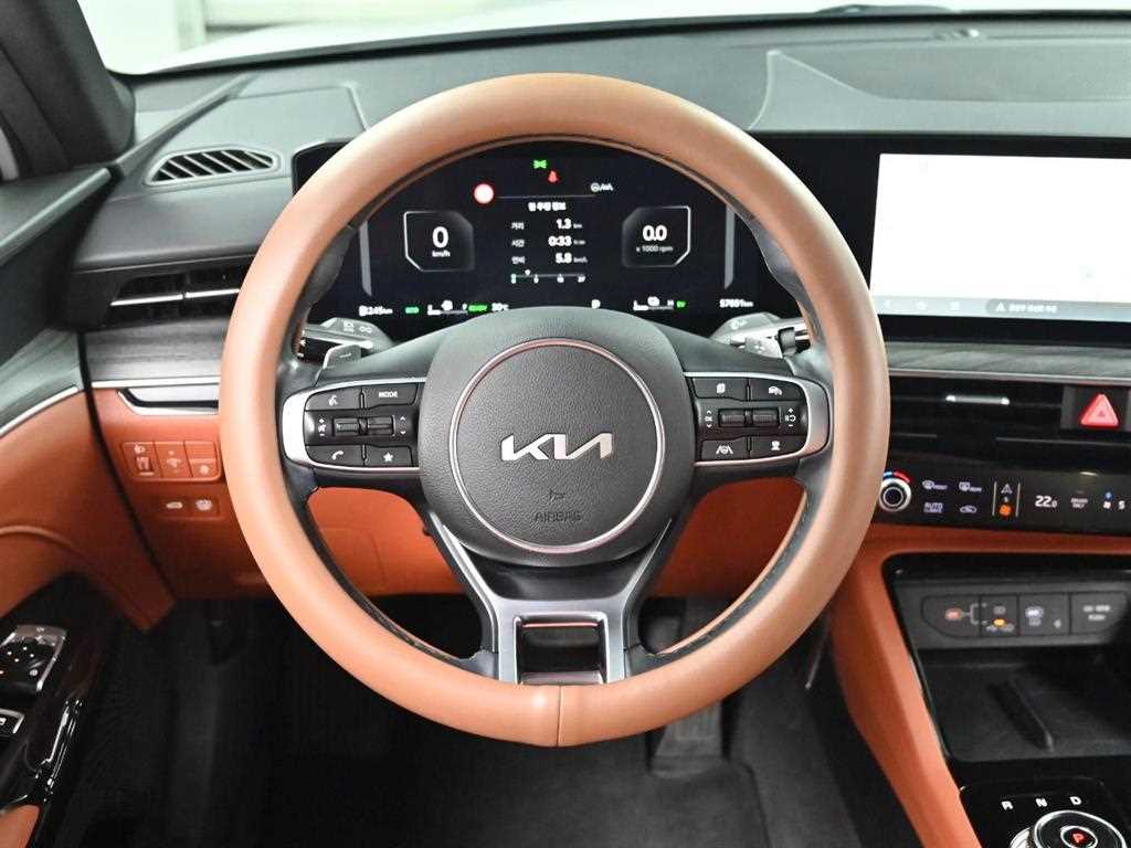 Kia K5 — photo 12