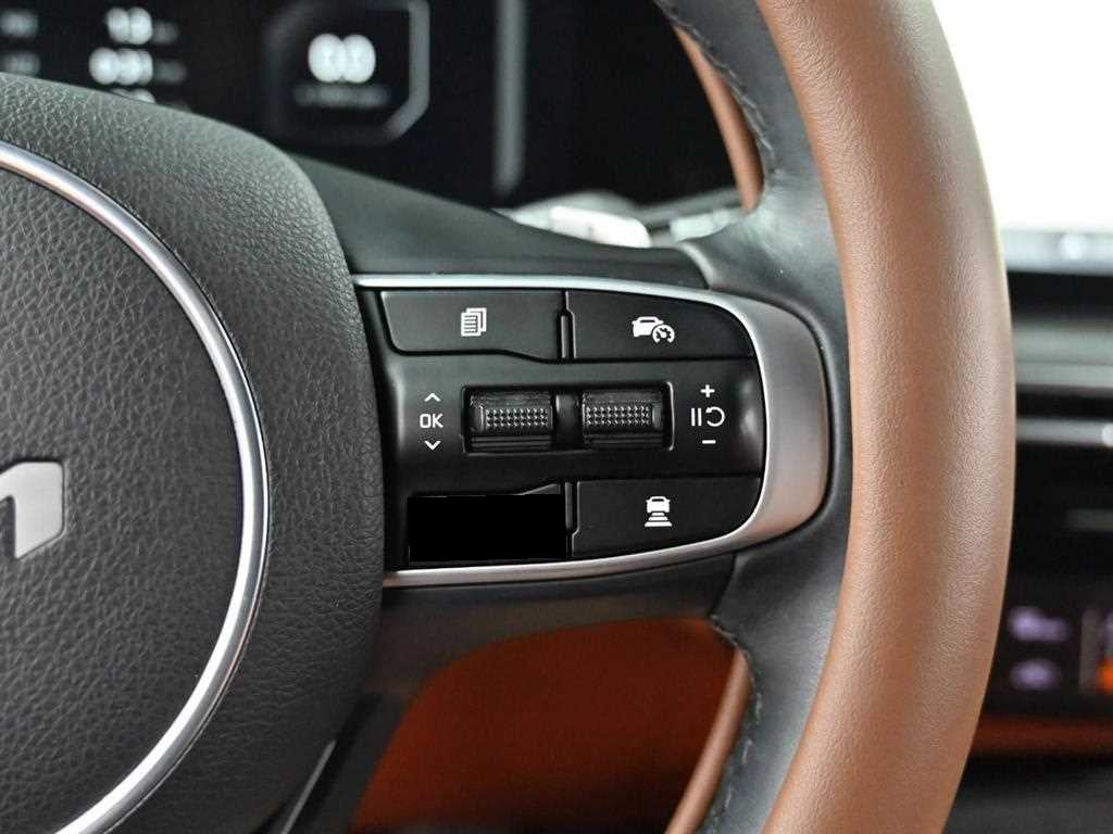 Kia K5 — photo 14