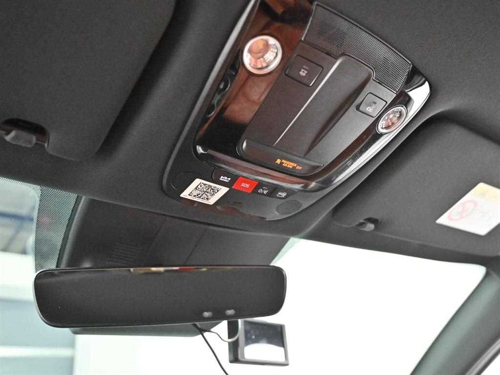 Kia K5 — photo 18