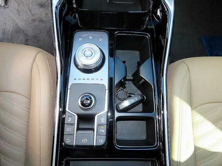 Kia Sorento — photo 11