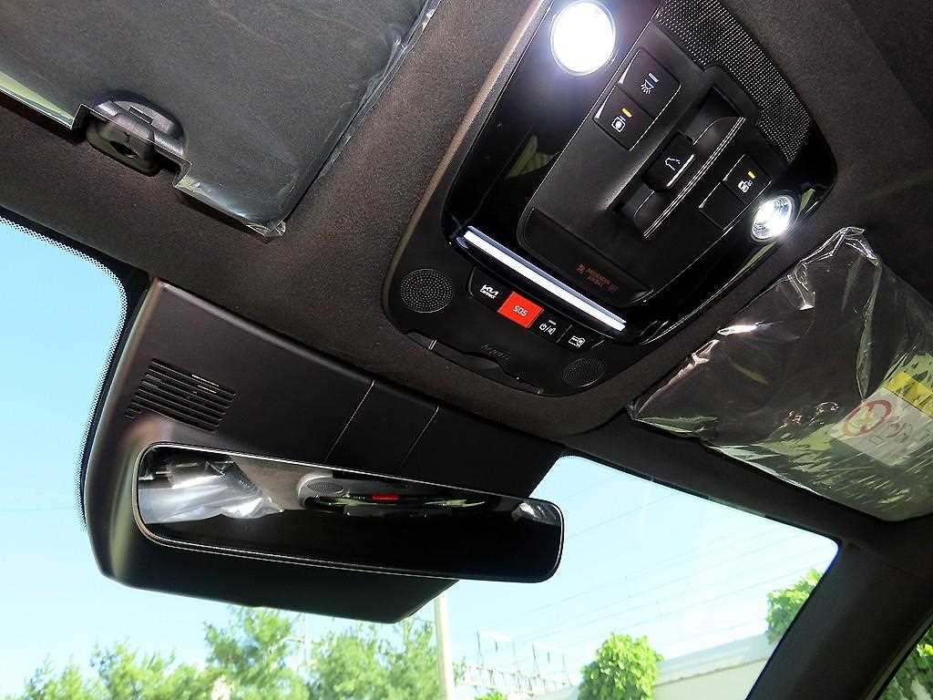 Kia Sorento — photo 13