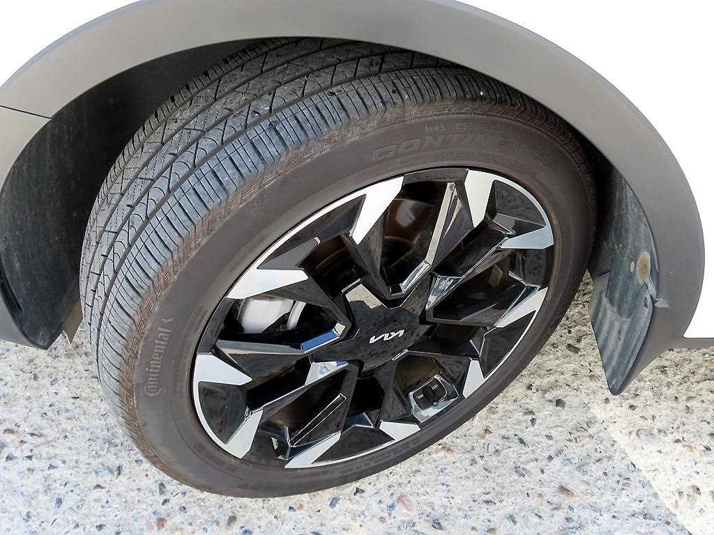 Kia Sorento — photo 20