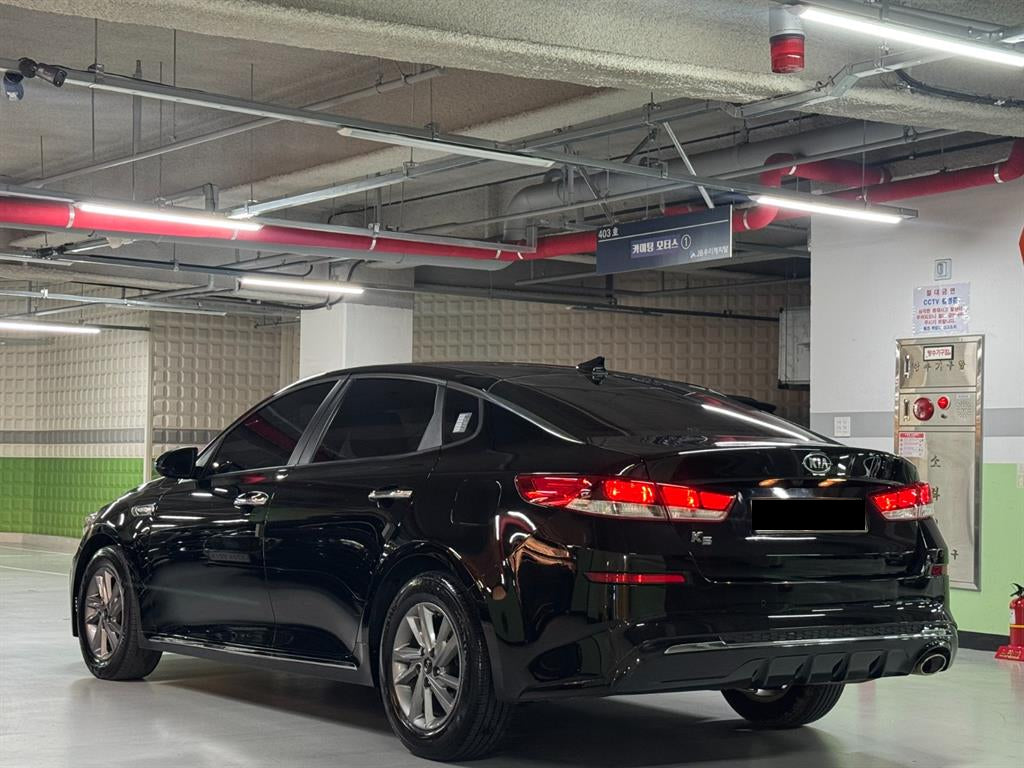 Kia K5 — photo 04