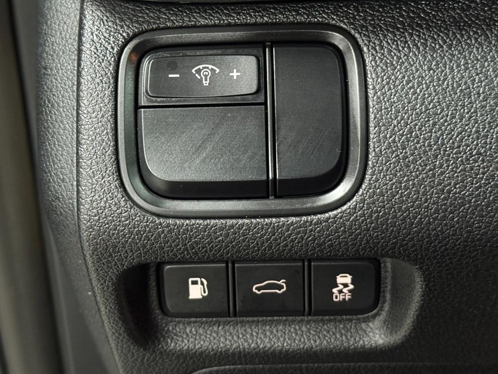 Kia K5 — photo 15