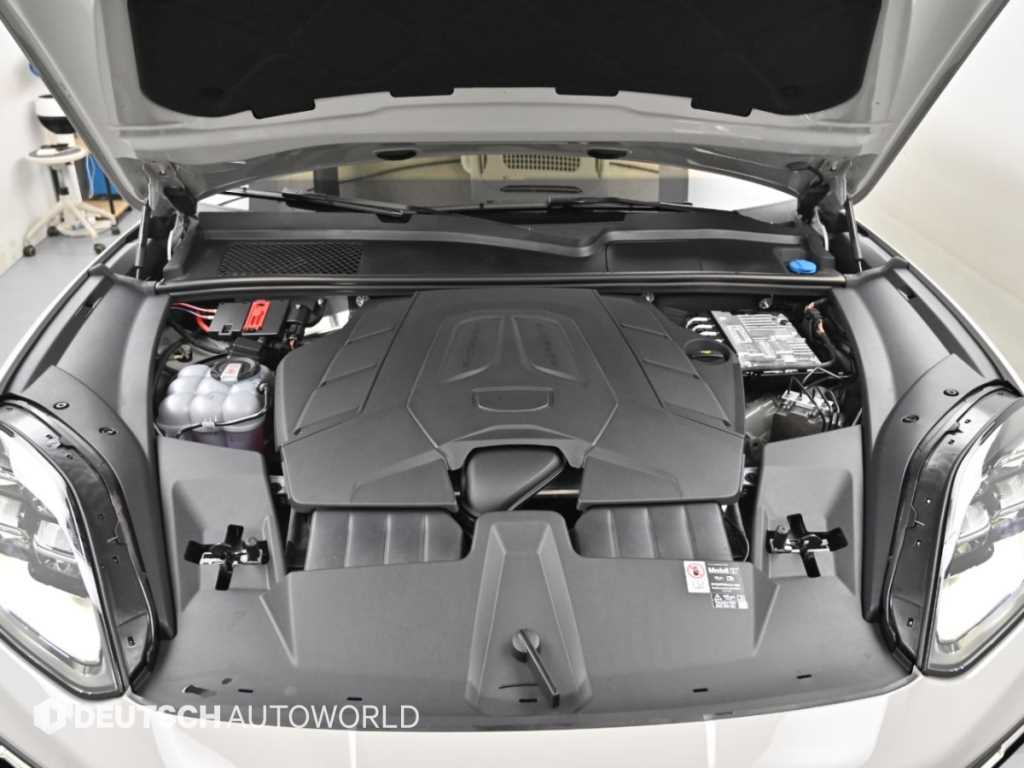 Porsche Cayenne — photo 06