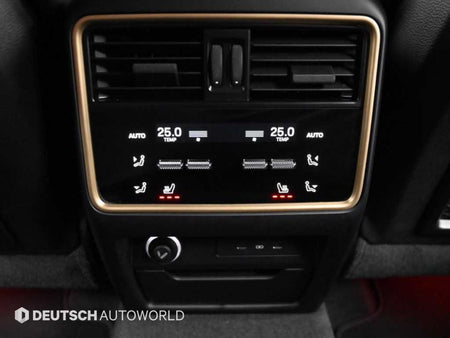 Porsche Cayenne — photo 16
