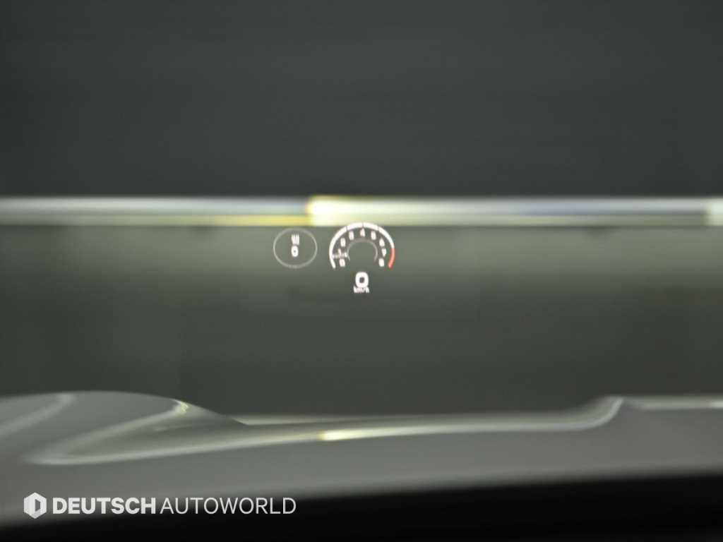 Porsche Cayenne — photo 17
