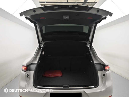 Porsche Cayenne — photo 19